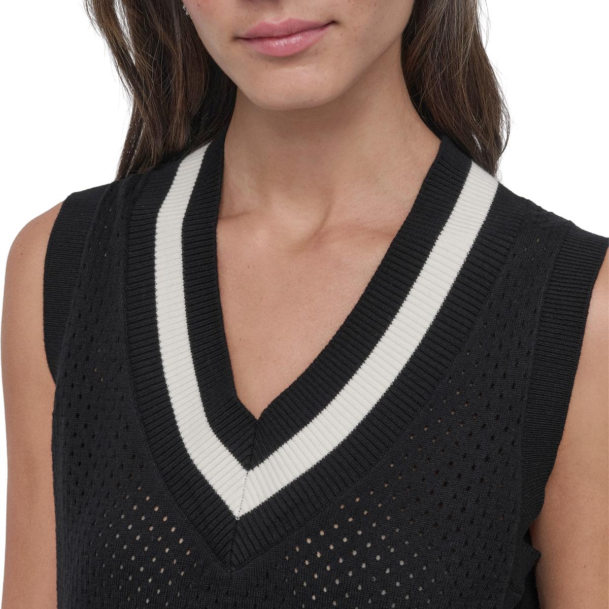 DKNYDP29624_28_DP5R6021_BLI_ALT1