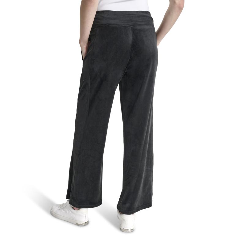 DKNYDP14924_37_DP4P3539_BBL_Bb